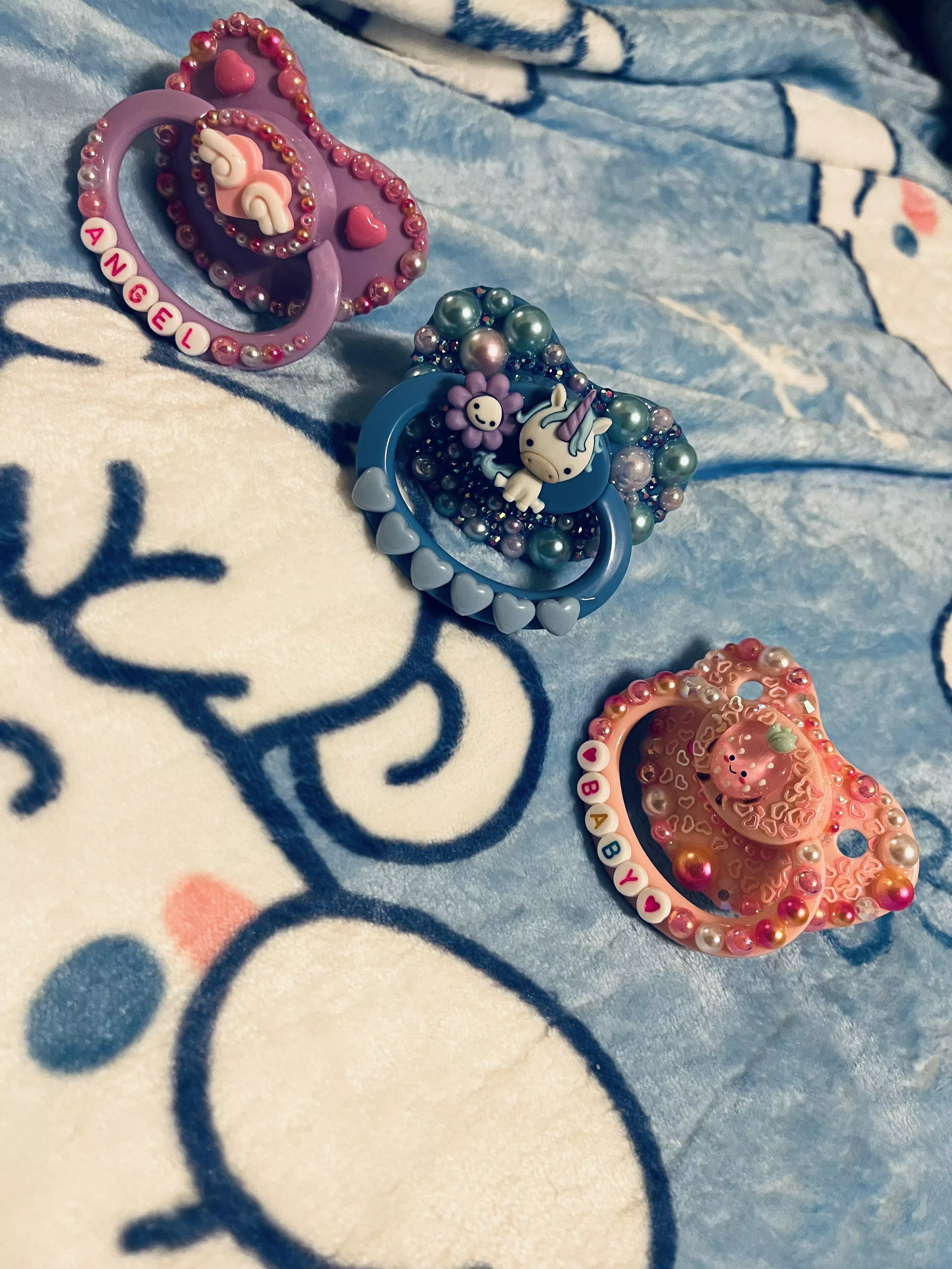 No better way then gettin into lil space then makin sum pacis ☺️🥰