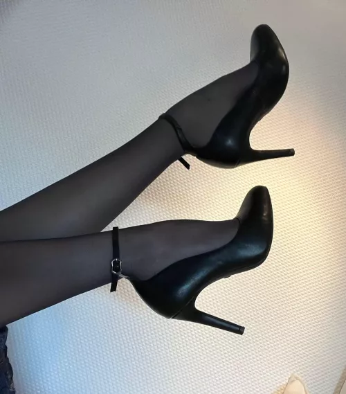 Taking it off slowlyyy