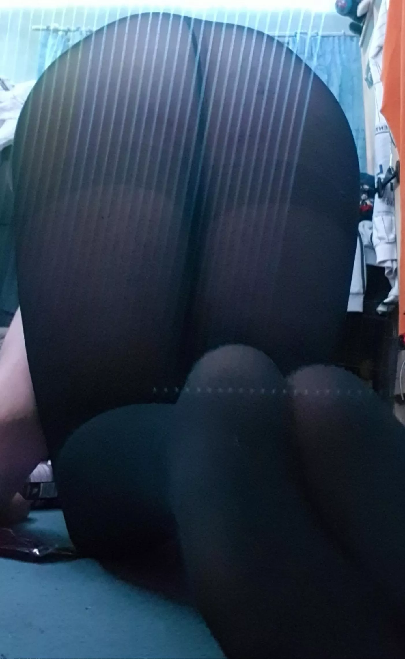Tgirl feet in tights >w<