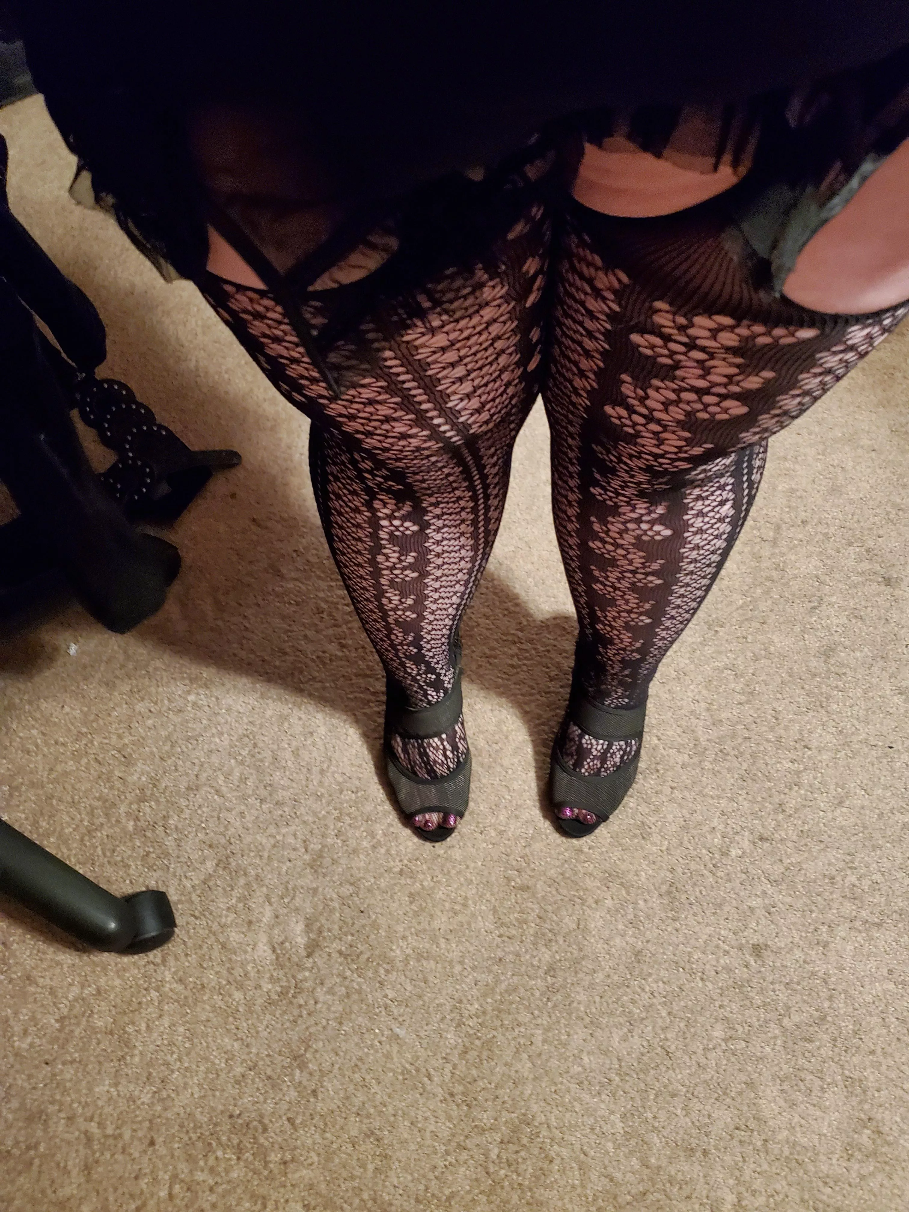 thick thighs in tights. What's better?