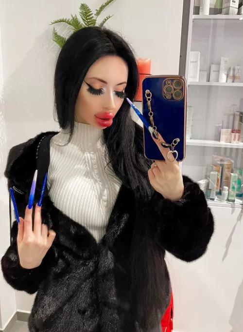 Transformation of my new lips.💋How to stop, a couple more times😅