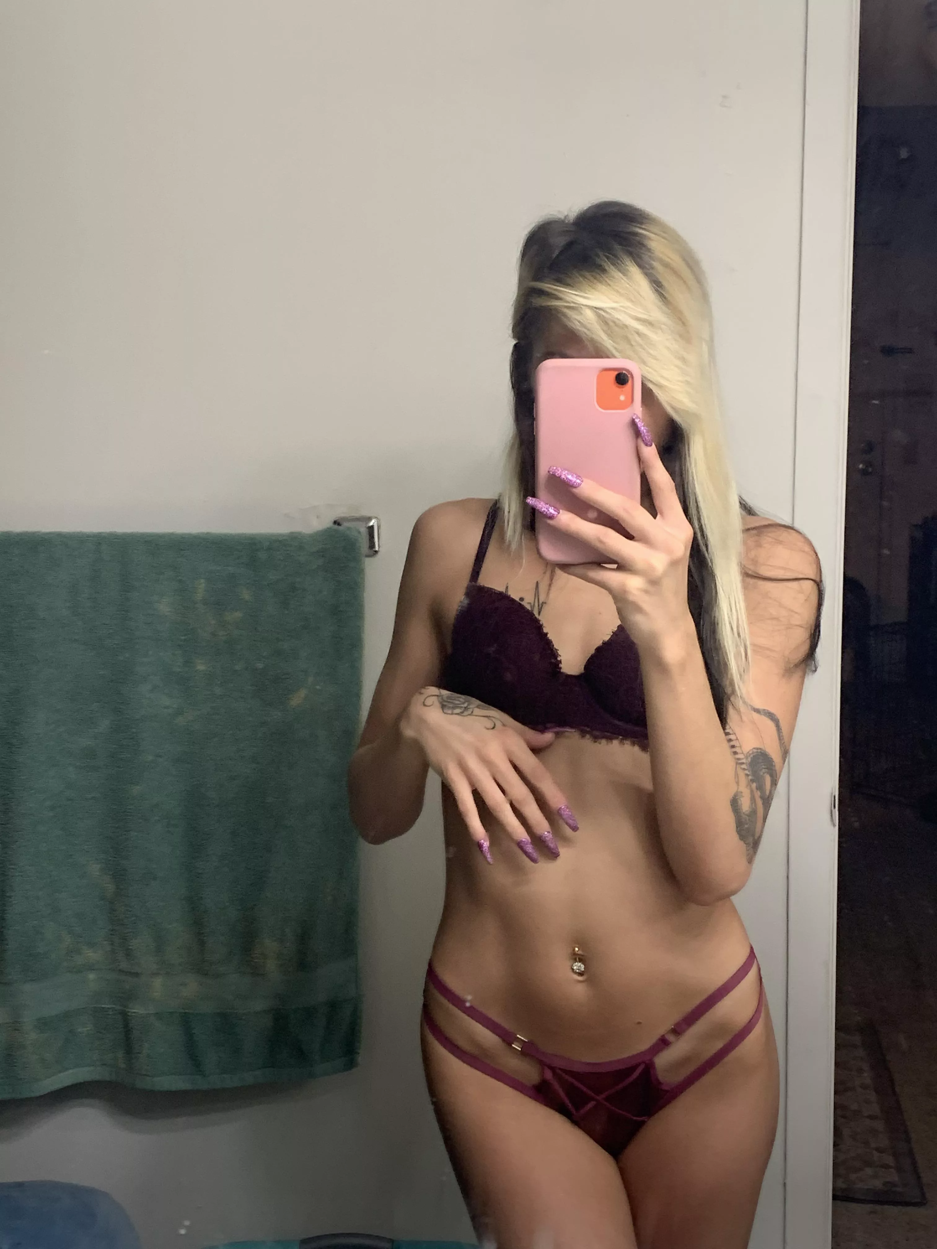 V day tomorrow show some love