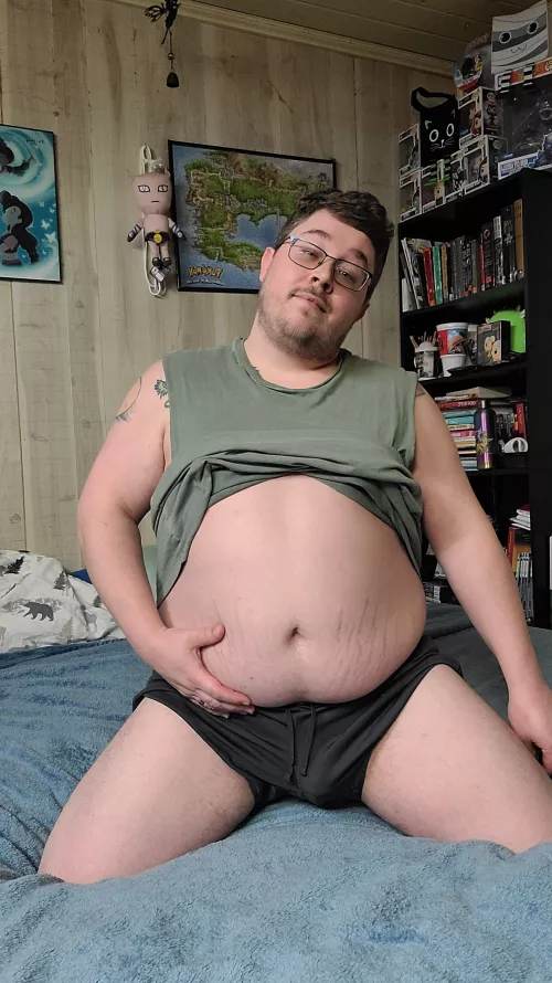 who's trying to get between these thighs😜