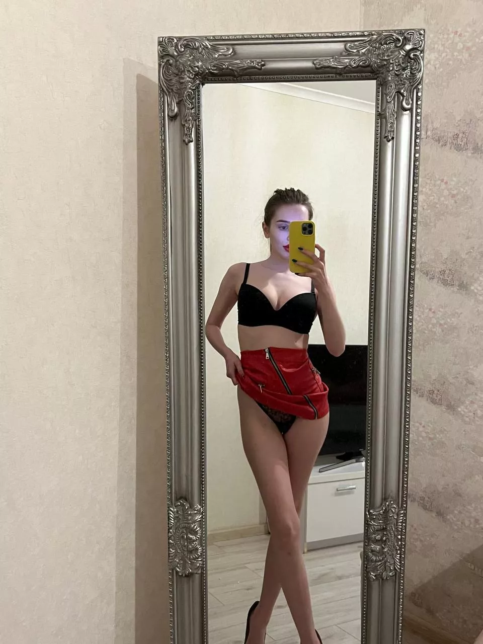 Black thongs - perfect thongs😳