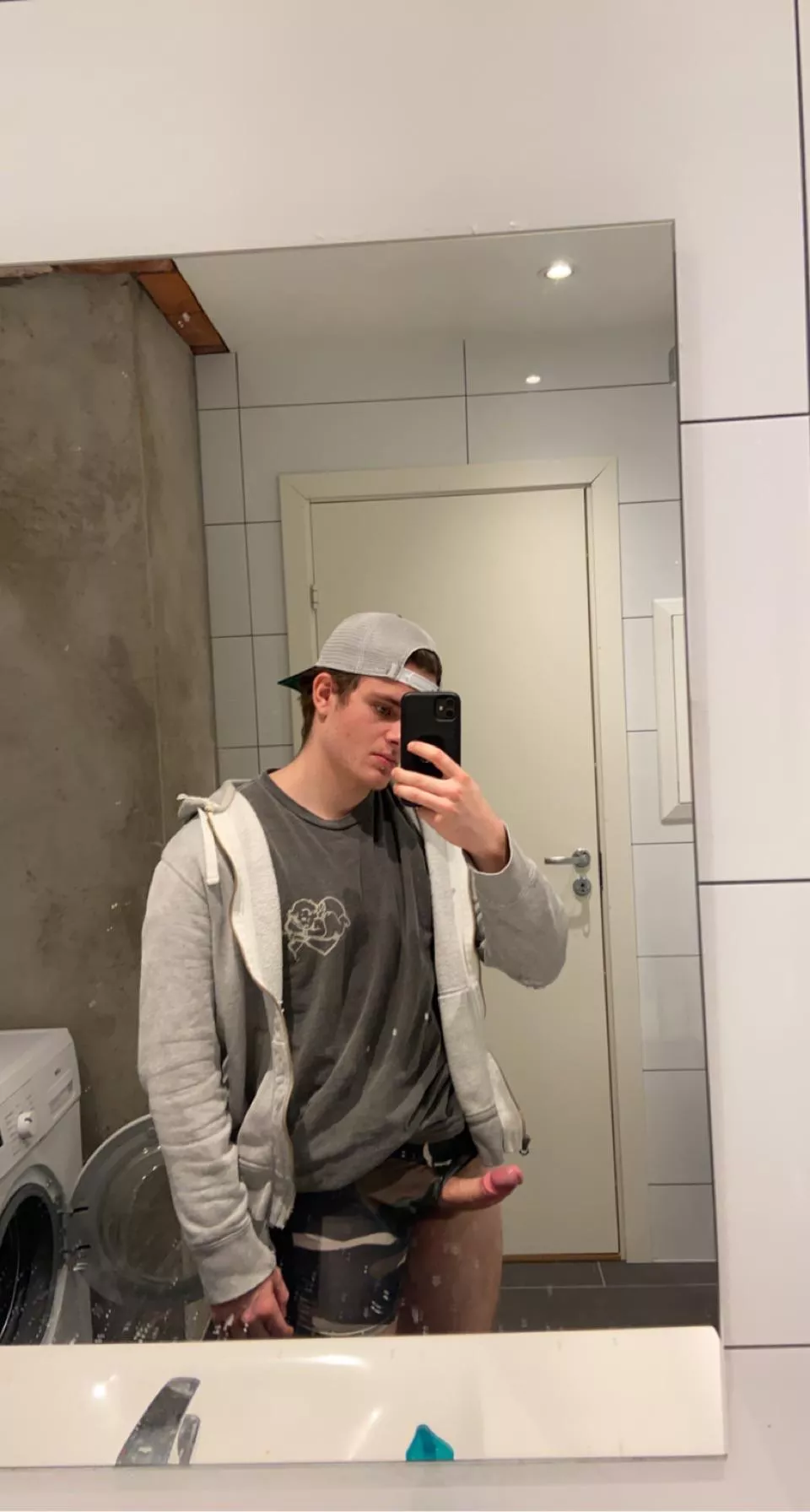 Can anyone help me with my boner? [m19]