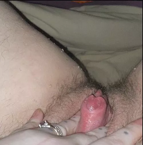 Daddy please suck my big hard clitty! 🥵🥵