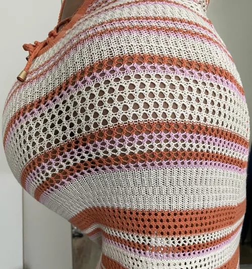 does my ass make my dress look big