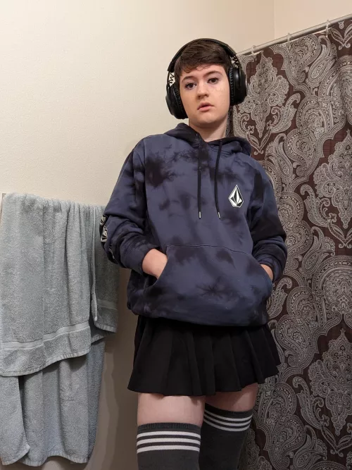 First time trying makeup. What do we think?