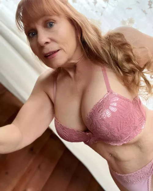 get naughty with mom nextdoor (f)62