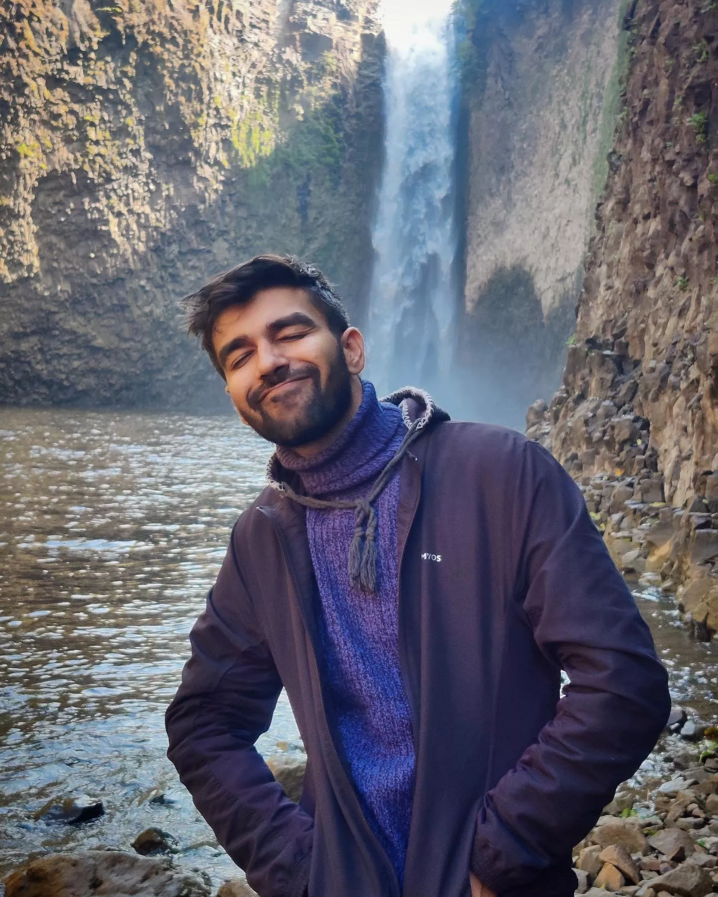 Hello! Happy V Day! Hello! Happy V Day!