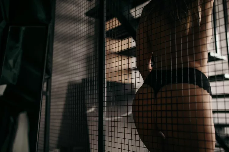 Hey guys. Happy Valentine's Day everyone. Kiss you 🫦 Look into my room, sweetheart. KaramelSW