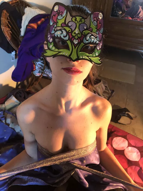 I wanna be your virtual gf.