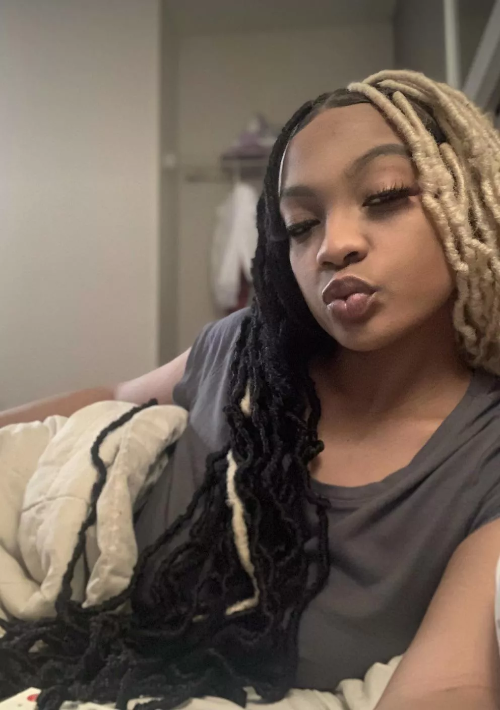 I’m just a bored welfare n***** whore today massa 😘 kik.wickr- cosmobaby23