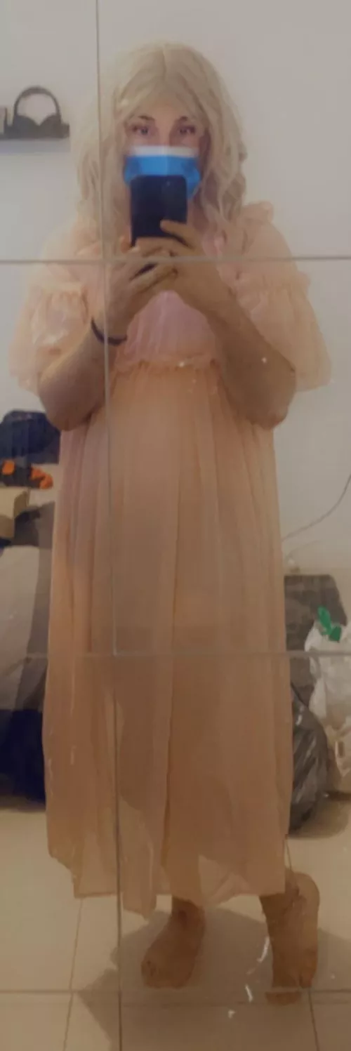 Talk and treat me like I’m an obedient barefoot housewife