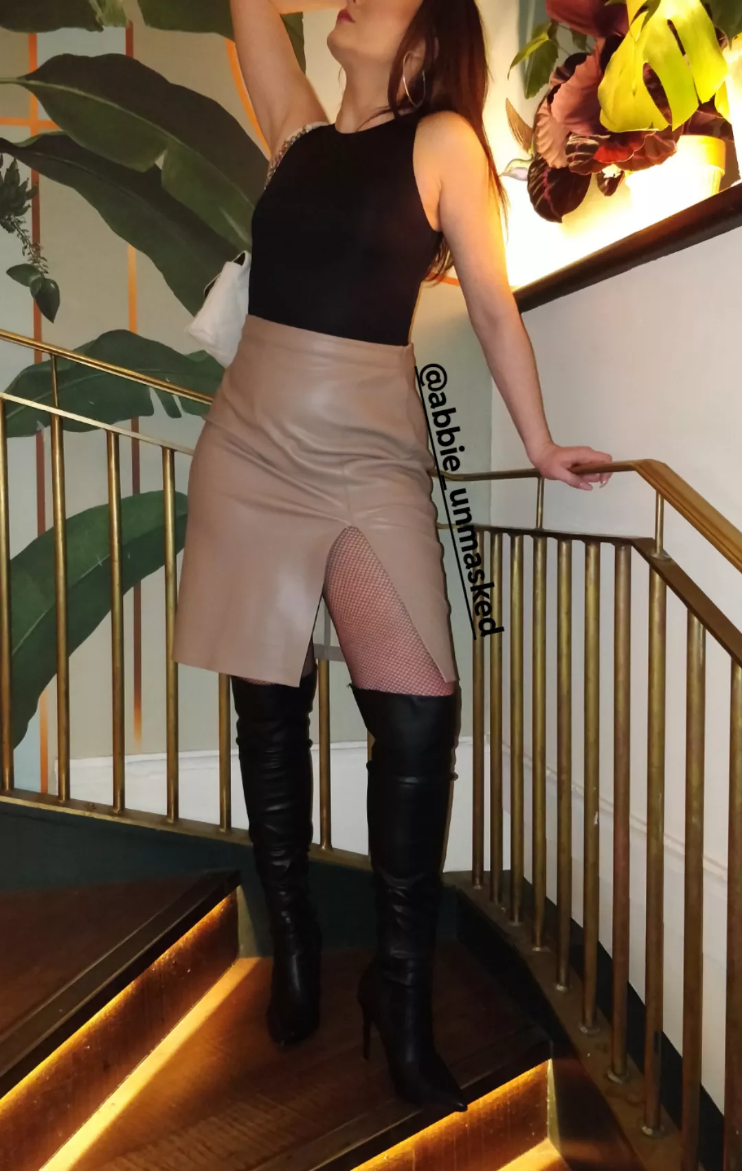 Tight leather & fishnets