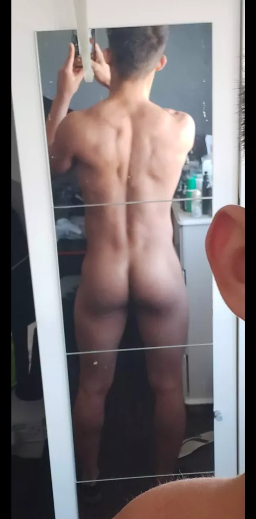 what would you do with that ass? any ideas😈😈