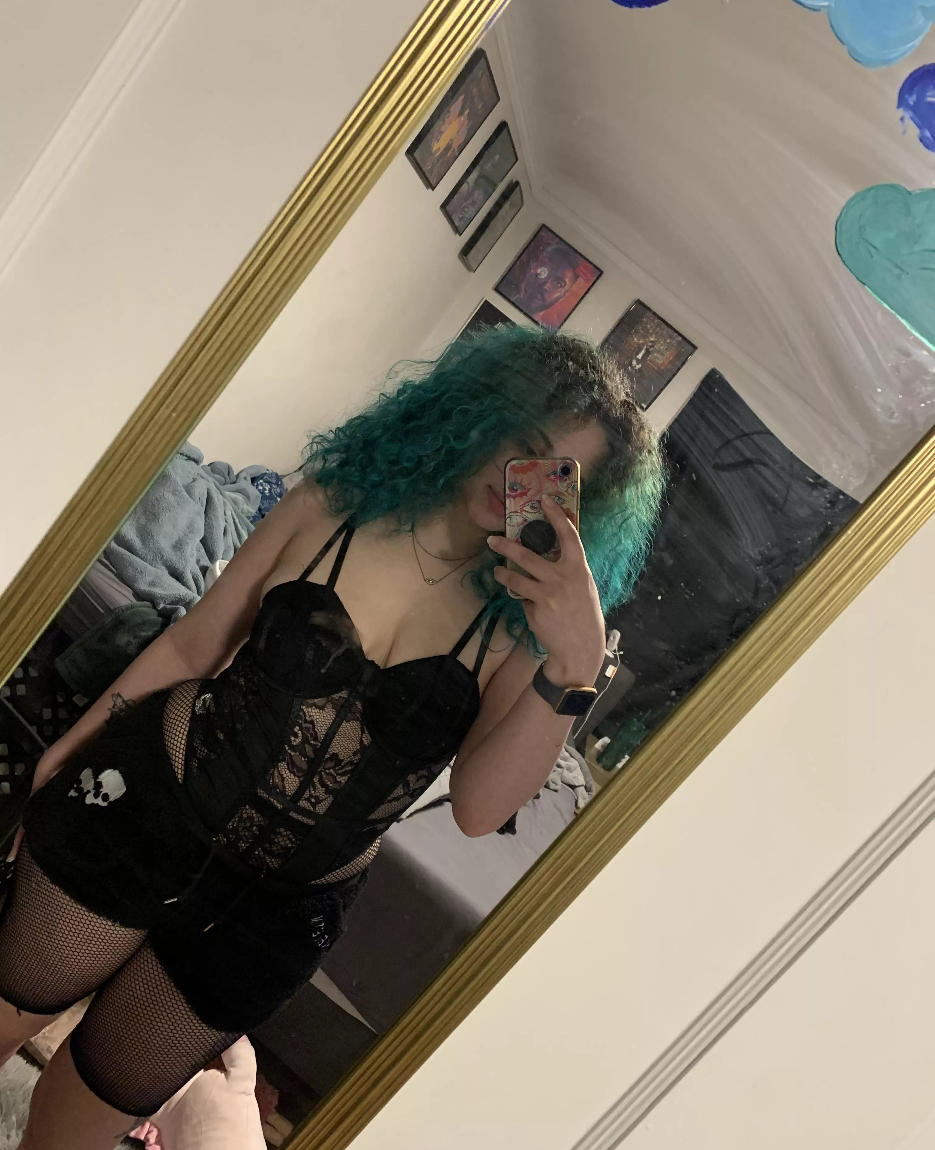 Who wants to be my valentine 😏 (f23)