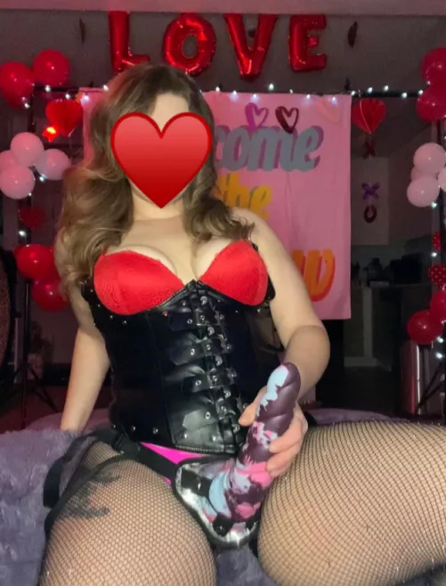 Who Wants To Have Some Fun This Valentines Day? 🌹💝🍆