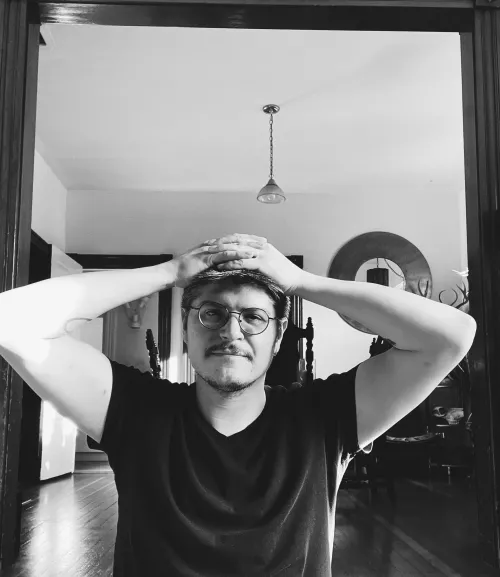 [33] Trying out portrait mode