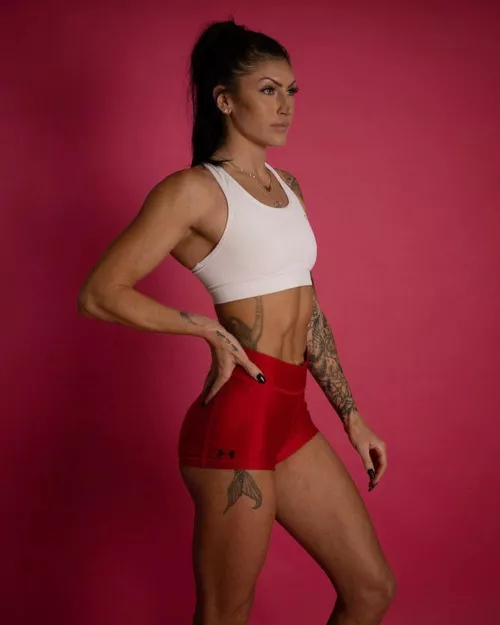 Anicka Newell - Canadian Pole Vaulter