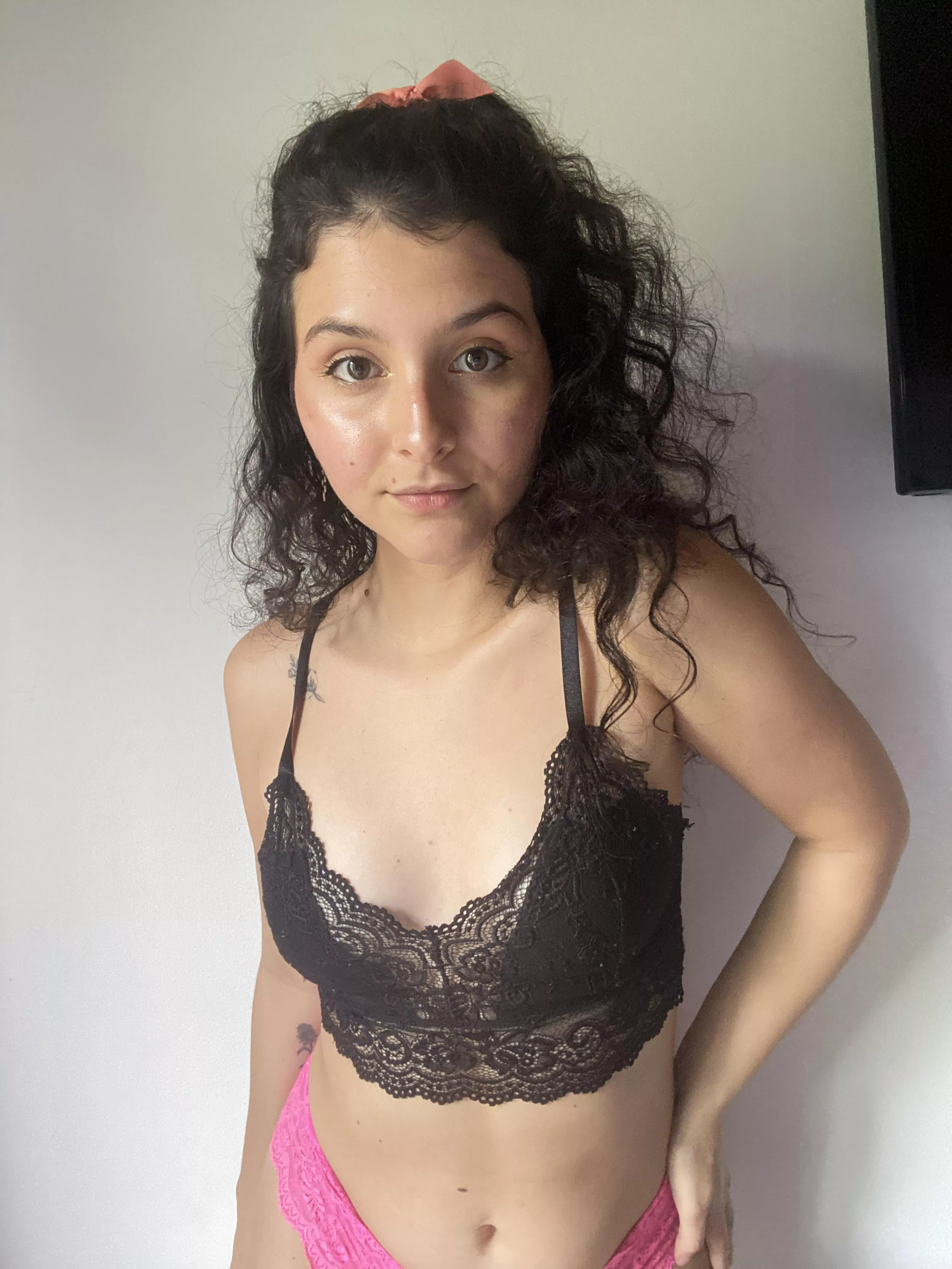 Arrows up if you want me to humiliate your tiny cock [domme]