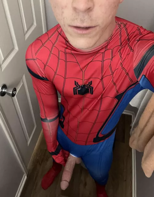 Aunt May’s to busy rn, can you help me fit into my new suit? 🥵😏🕸️