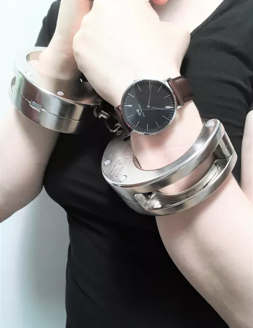 Clejuso 15s are my favorite cuffs! Comfortable and heavy!