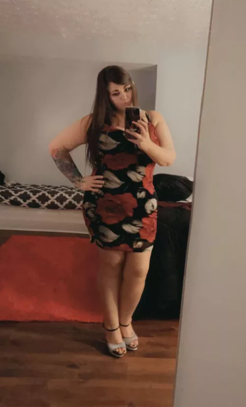 Do you think my date will like my valentines outfit? Think I’ll get lucky later? 💋😜😈