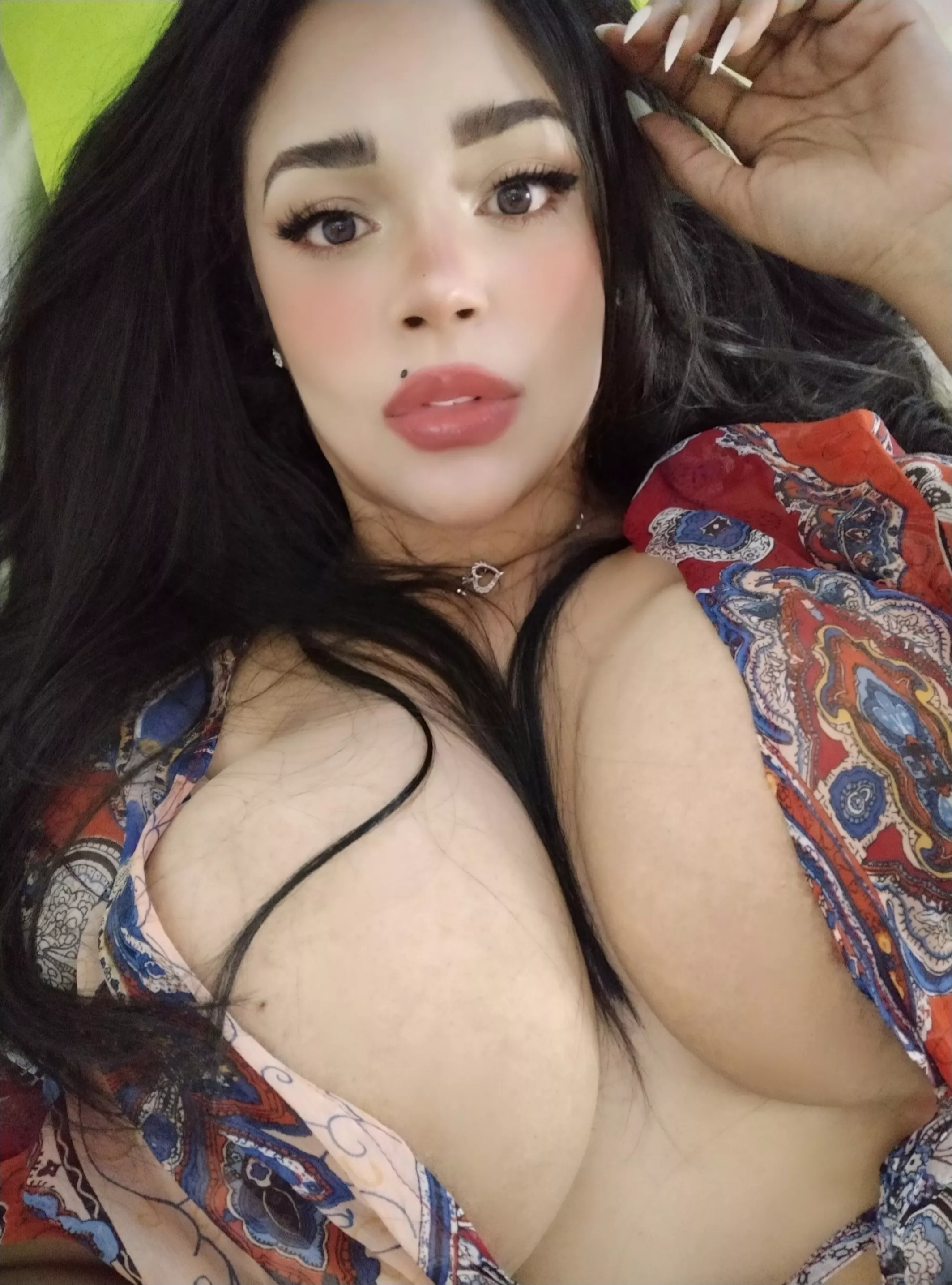 feeling cute tonight