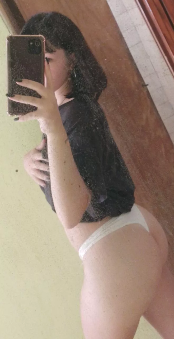 Happy Valentine's, this thong fits me