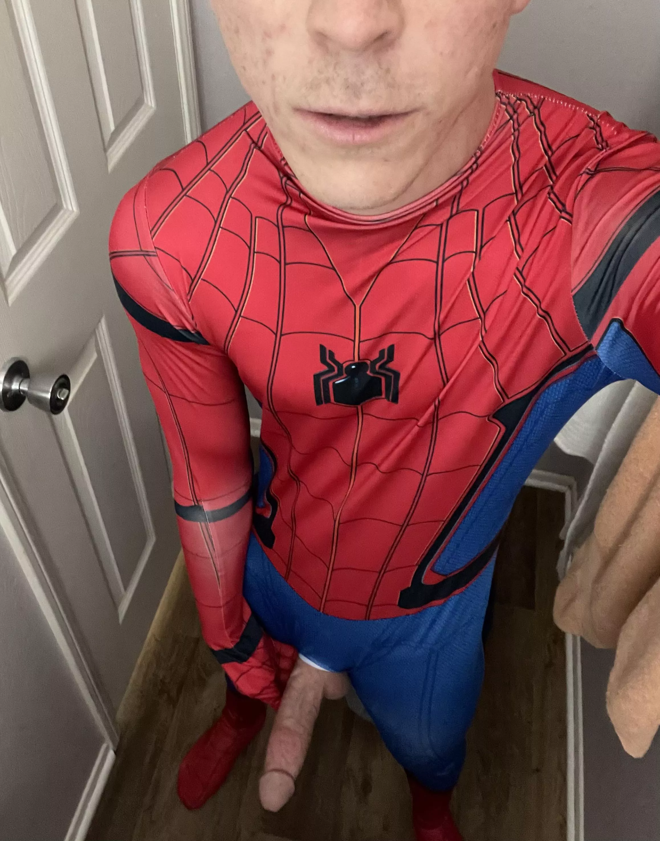 Hey Aunt May, can you help me fit into my new suit? 🥵😏🕸️