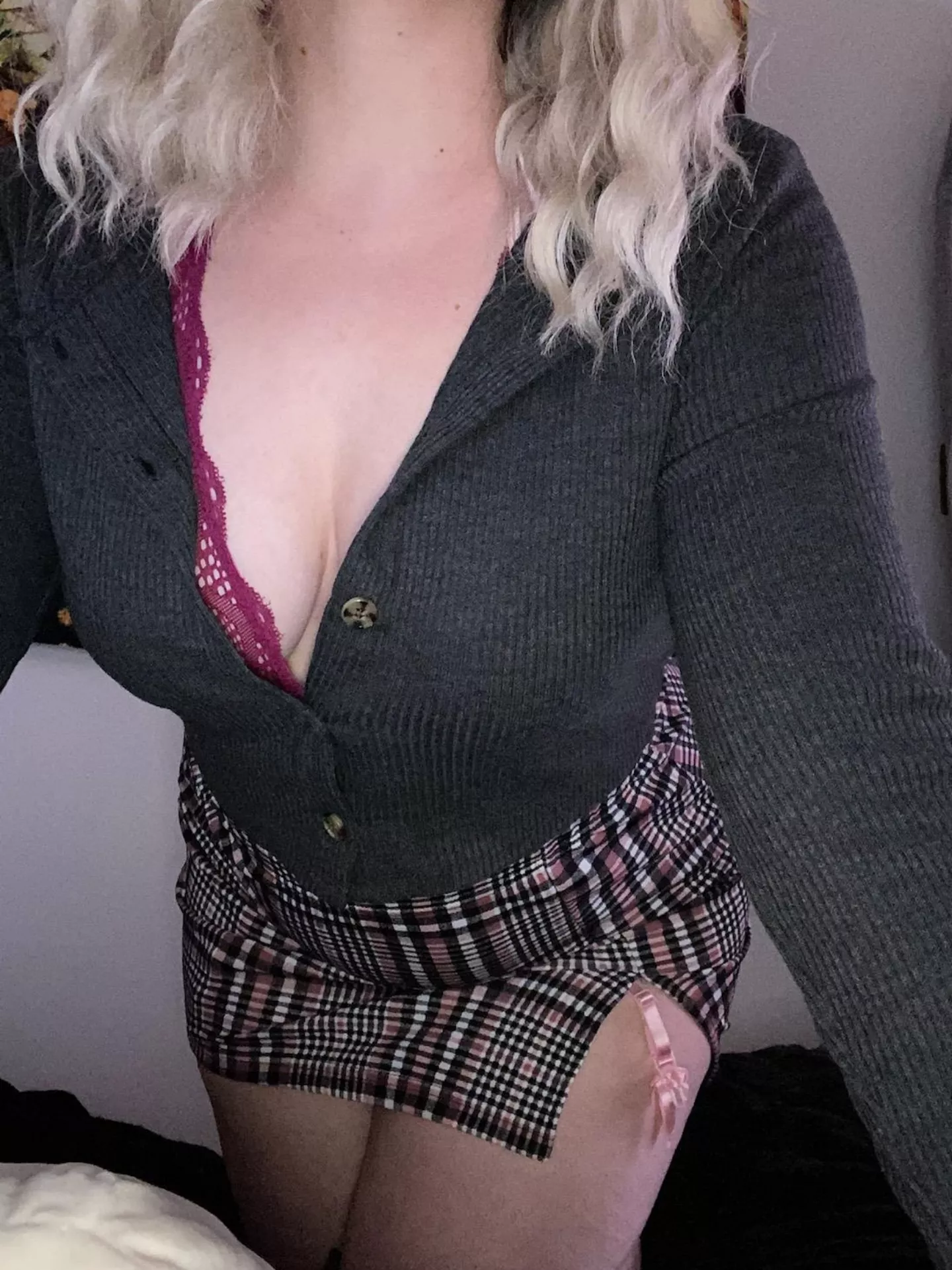 I'm the teacher's pet, want to teach me some tricks?