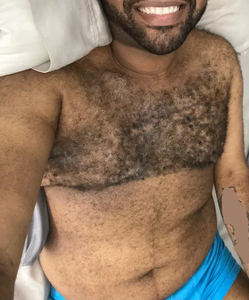 I’m trying to be more comfortable with my body. Hopefully it’s appreciated. 😊