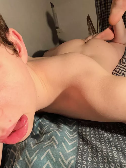 Let me wet your dick first 😋