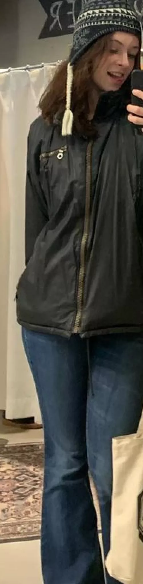 message me for other pics. if u know what i mean...