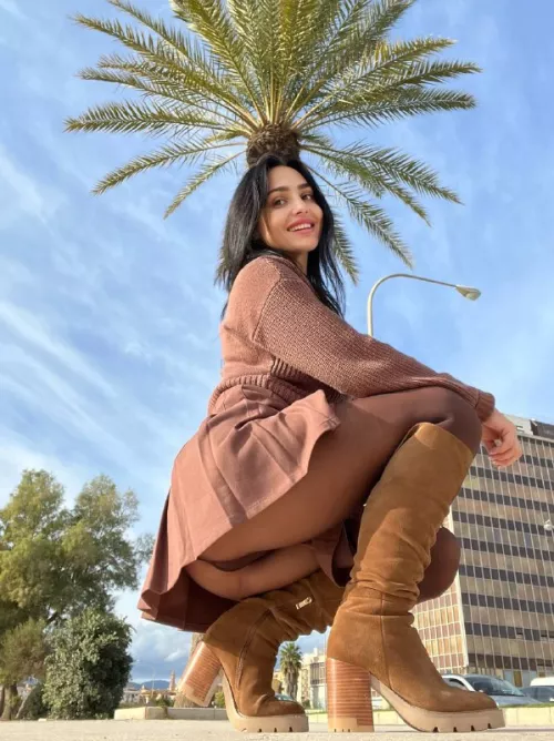 My big ass says hey to you