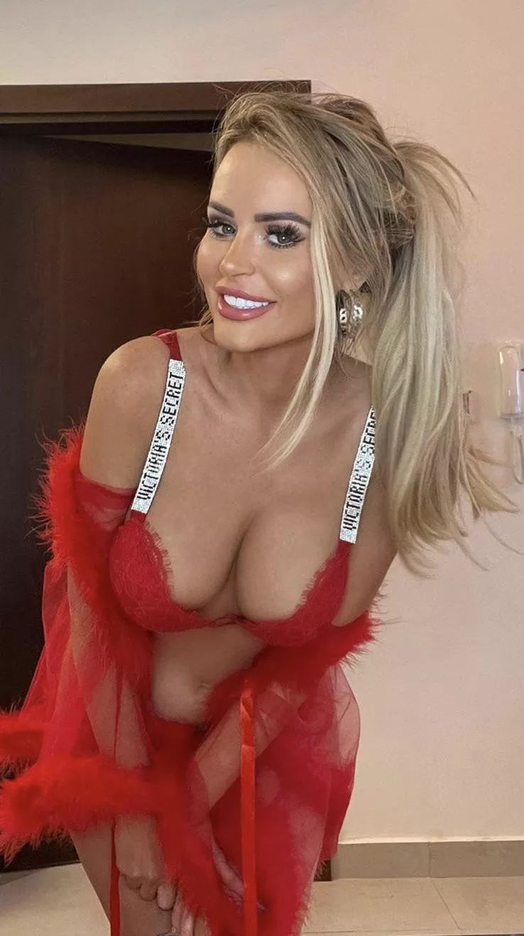 Ready to suck dick with my hair like this