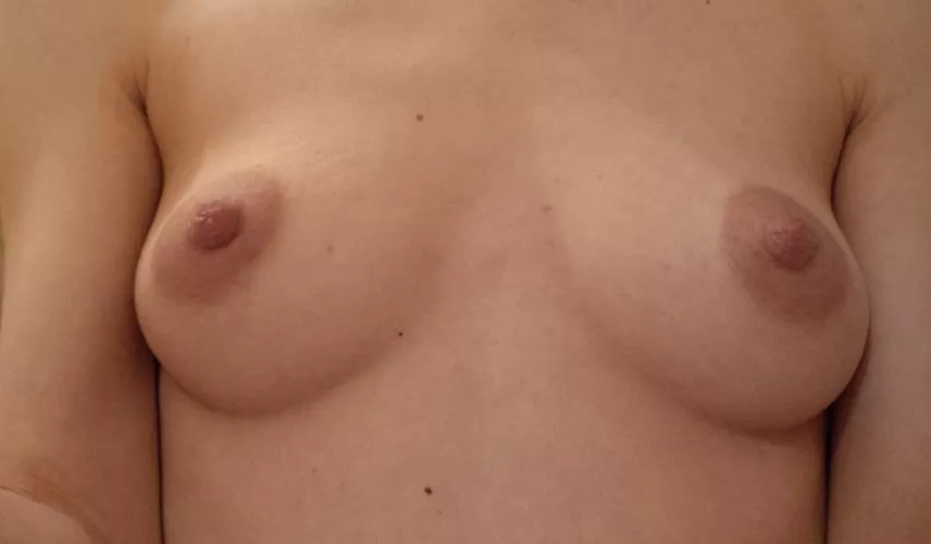 Sorry guys 😊my areolas cover 2/3 of my boobs