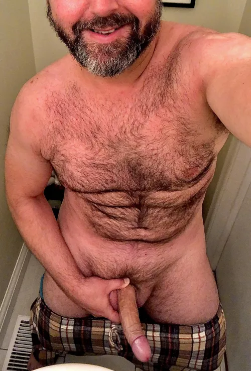 Spread your legs if you always dream, of being ravished by a beard, and a big cock filled with cream.