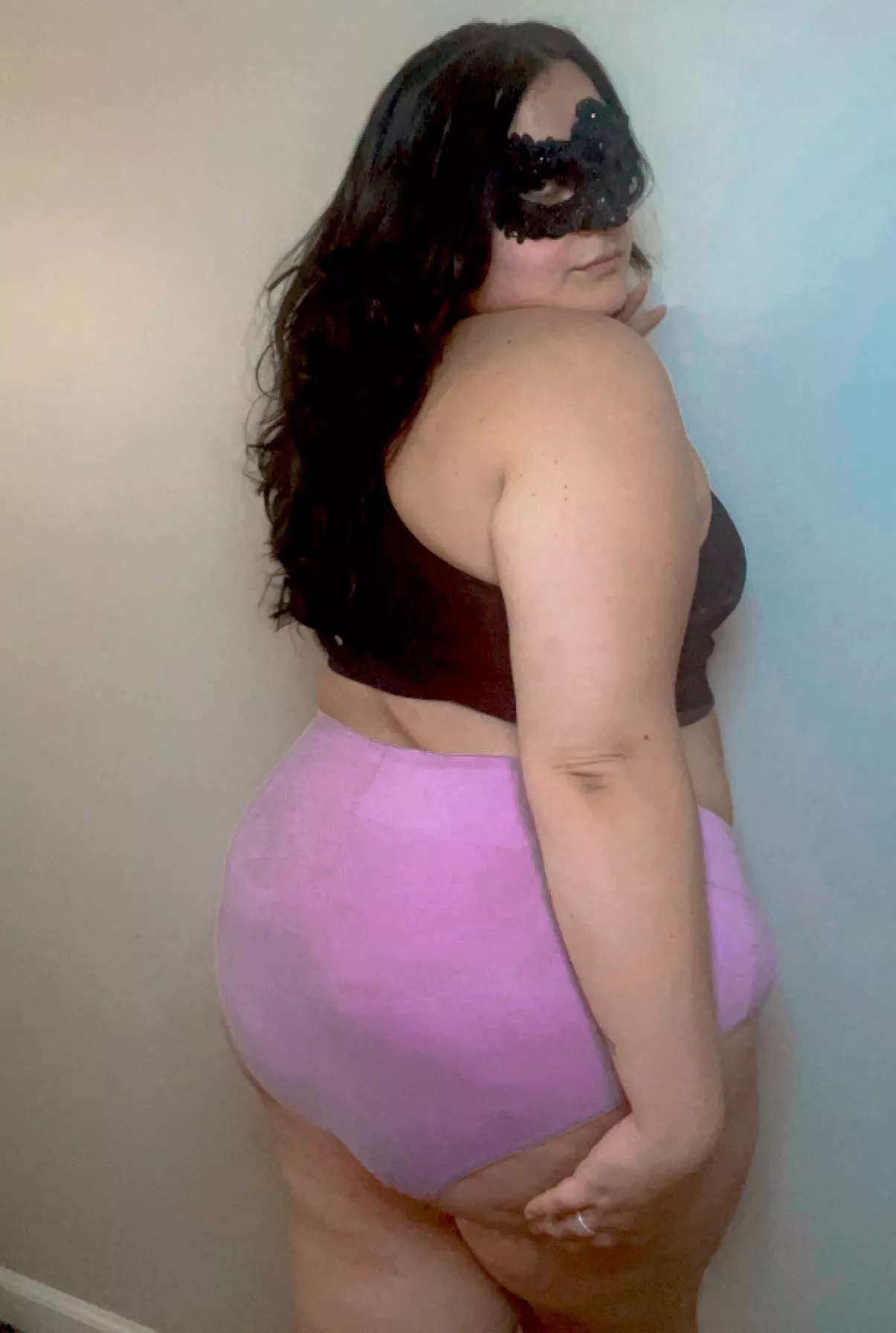 Surprised these panties can contain my BBW Latina booty 🍑