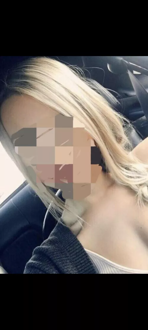 Thinking of giving a couple of my fans a face reveal. Anyone interested?