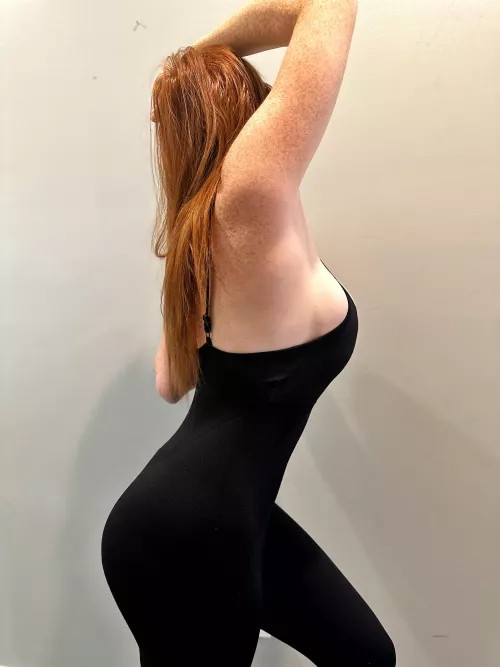 Tight dress help get the sales