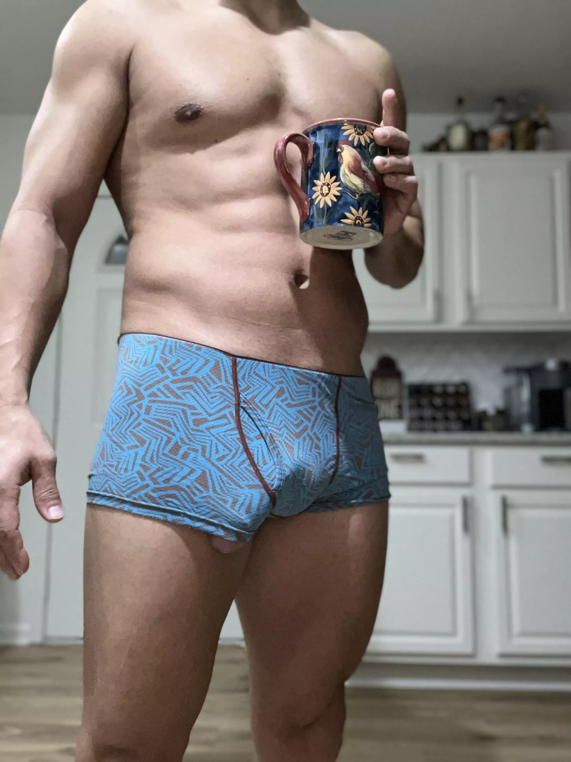 Waking up early wasn’t the only thing hard this morning.. me and my cocks say good morning!