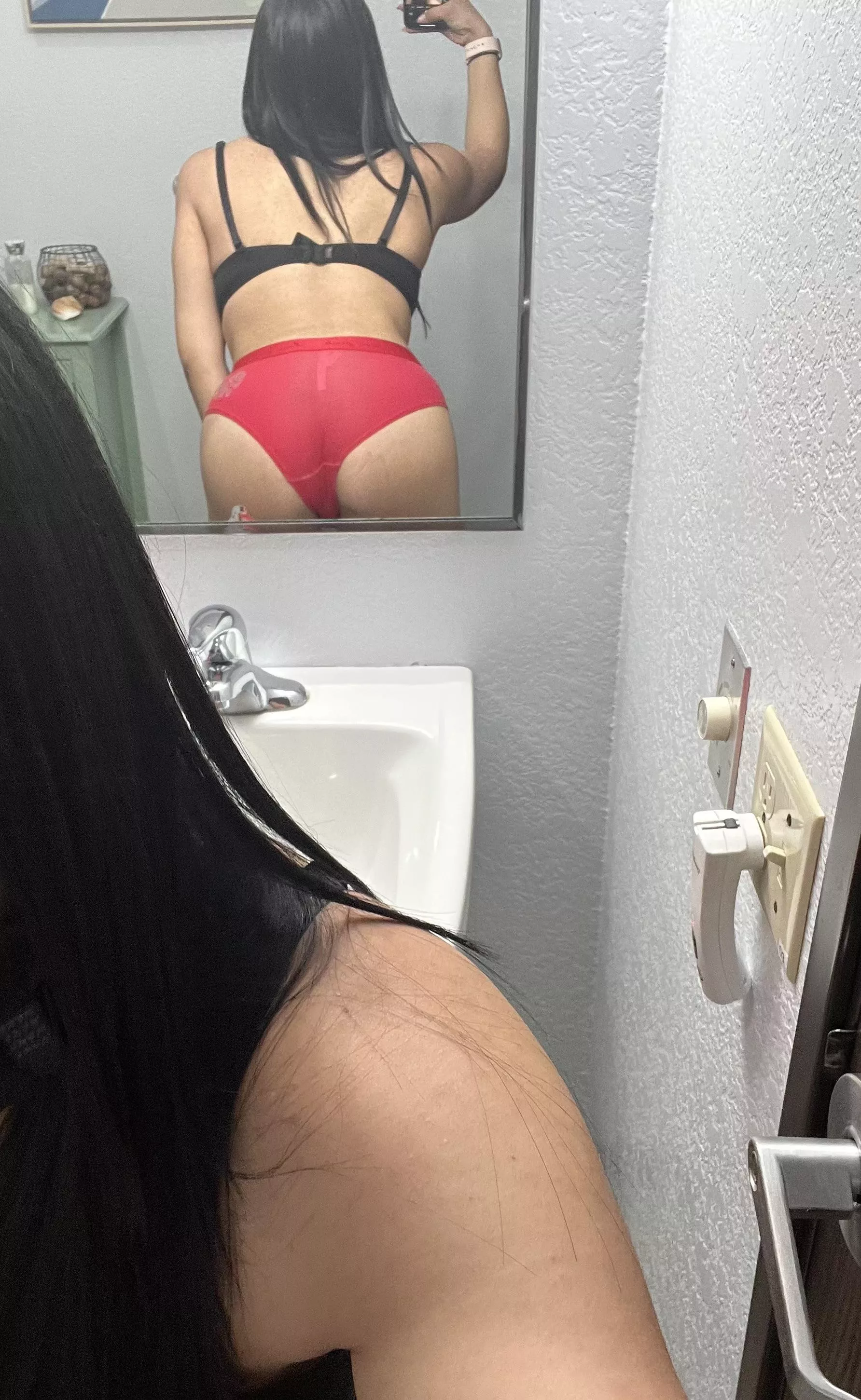 Wife sending me this from her changing room at work