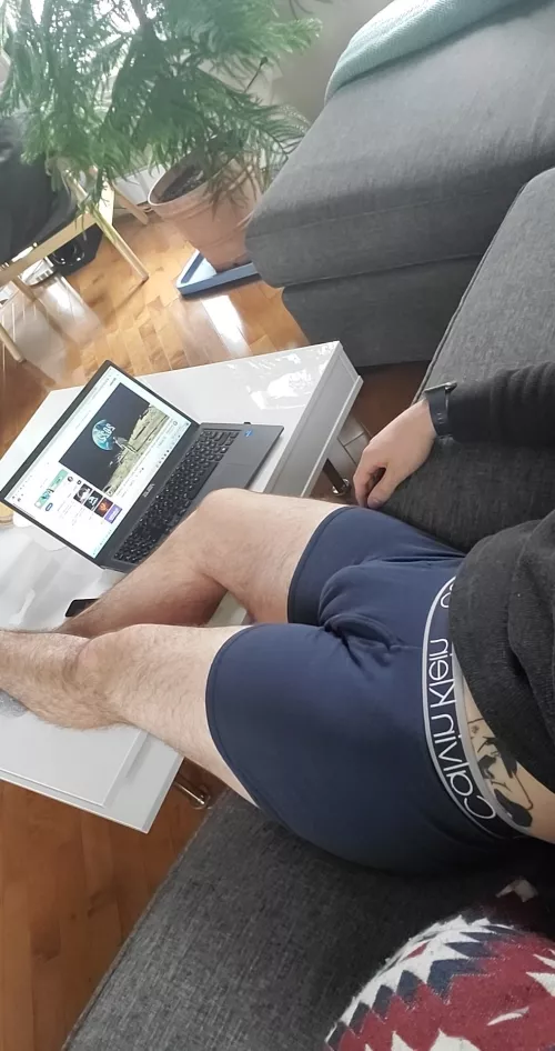 [26] All alone today, could use a bro to help me study biology