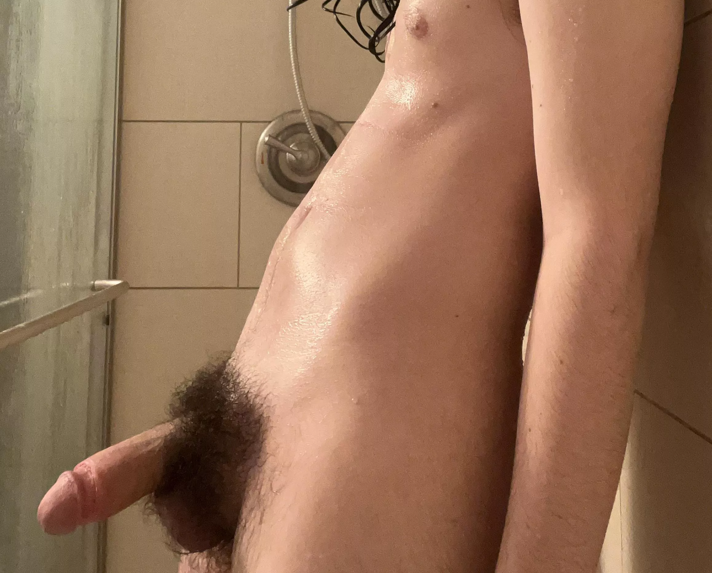 Anyone like bushy twinks? 👀