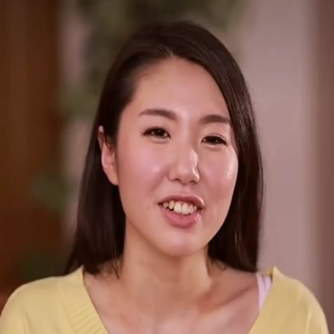 can anyone tell me who this stepmom is?