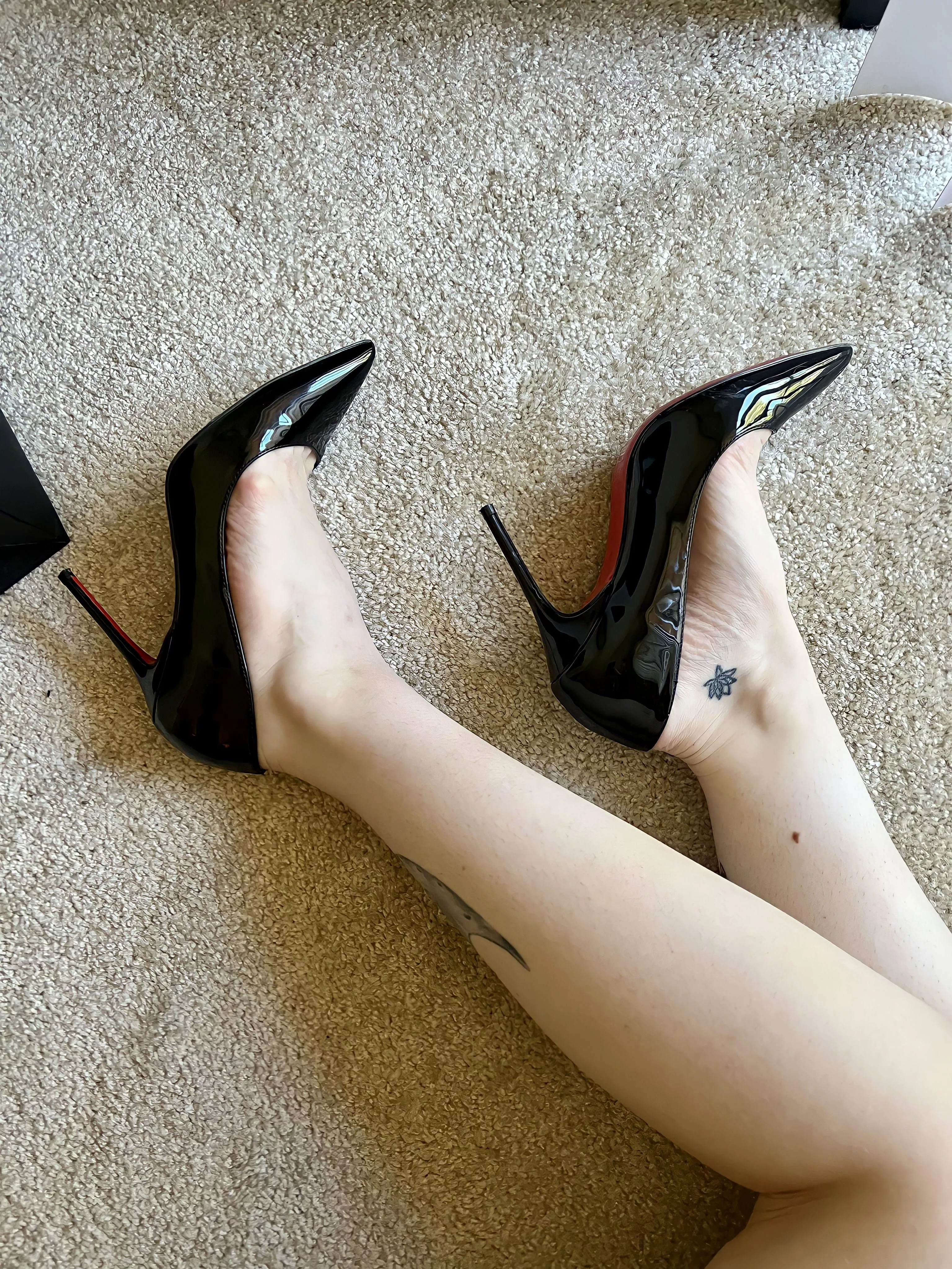 Cute little red bottom moment<3