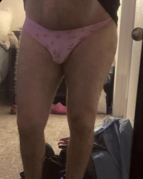 Hmm Is it a dick or a clit?