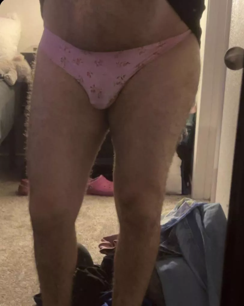 Hmm Is it a dick or a clit?